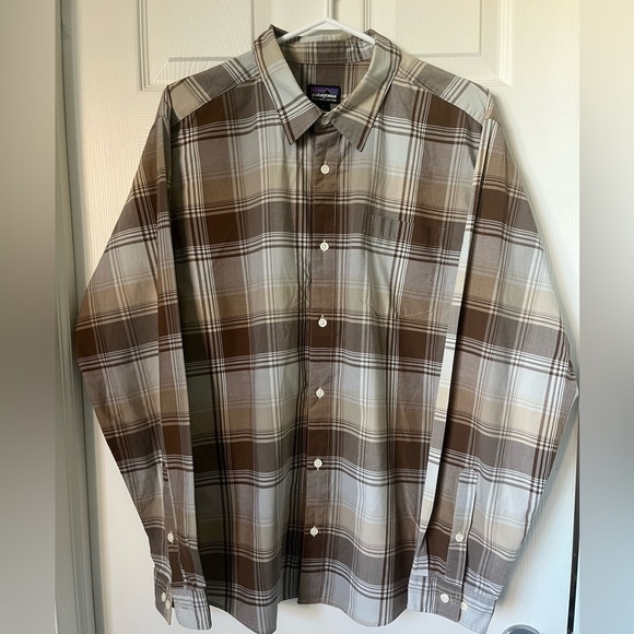 Patagonia Men's Long-Sleeved Fezzman Button Down | Size Large - Picture 1 of 11